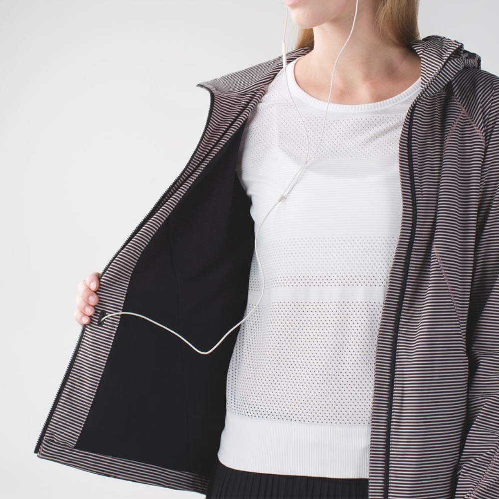 Lululemon Go The Distance Jacket - Picture 6 of 12
